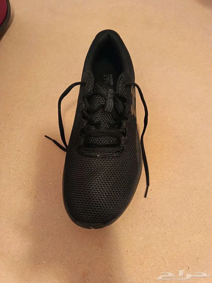 حذاء رياضي اندر أرمور - under Armour مقاس 46 0