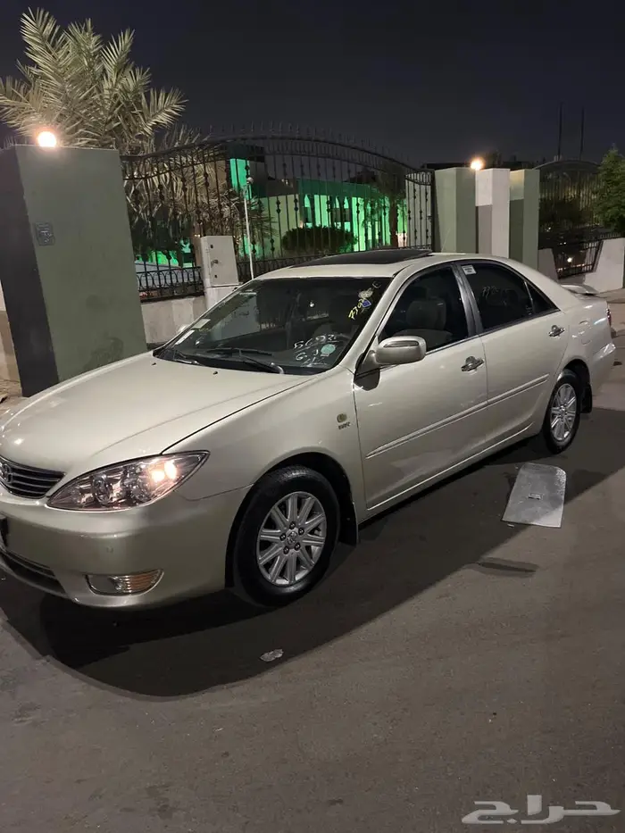 تويوتا كامري 1