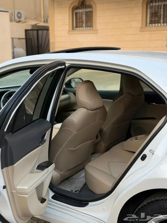 تويوتا كامري 2024 فل كامل بنزين ابيض لولوي 7