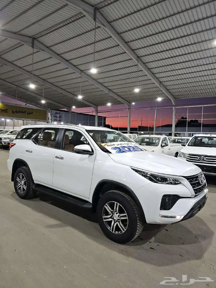 تويوتا فورتشنر بنزين GX2 دبل موديل 2025 -- 2