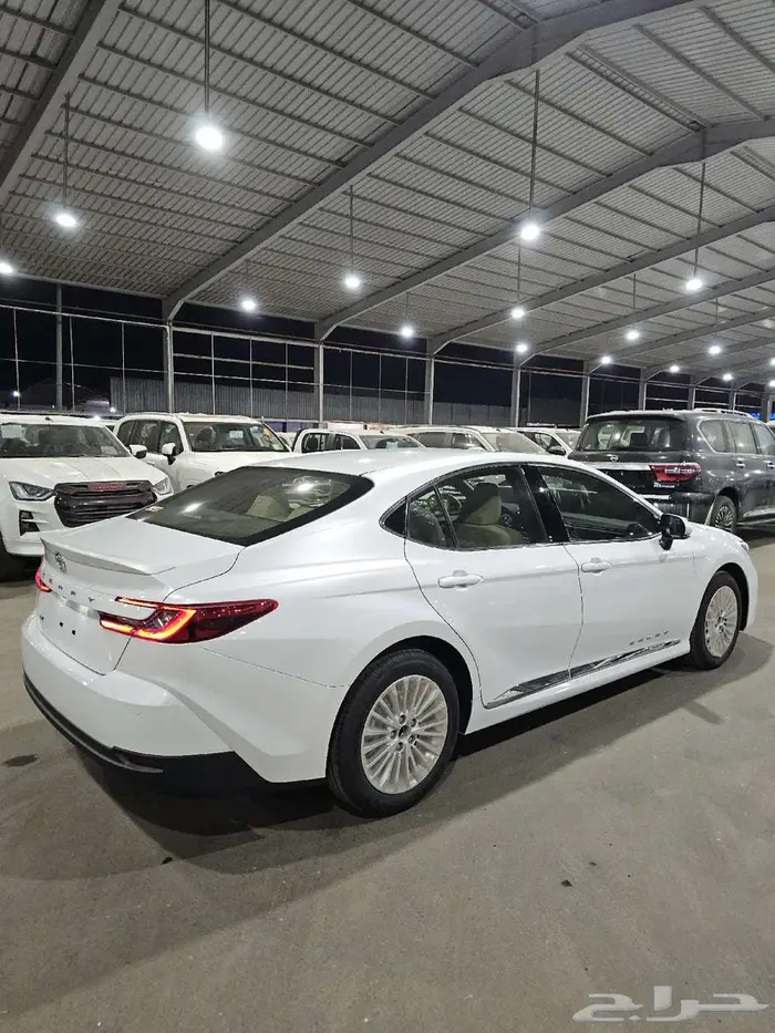 تويوتا كامري LE موديل 2025 18