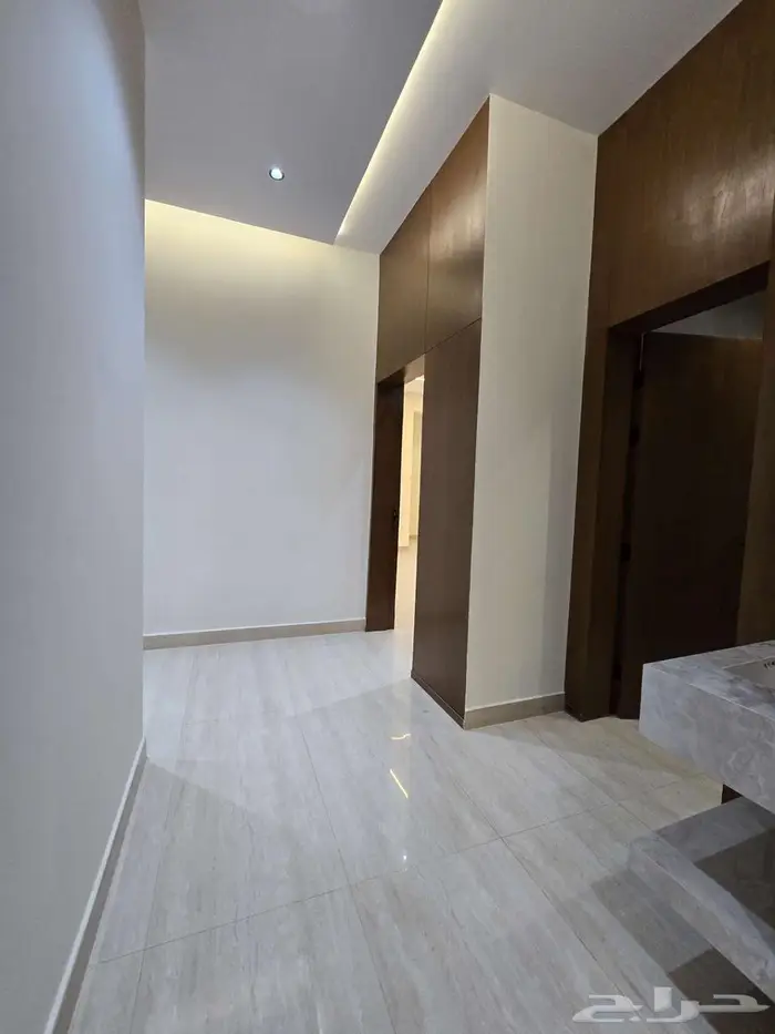 دور ارضي للبيع في حي الصفا 16