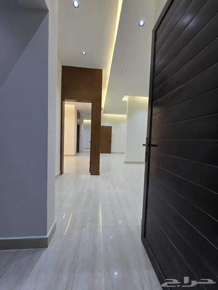 دور ارضي للبيع في حي الصفا 2