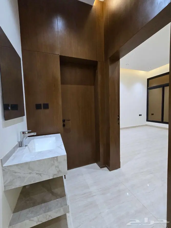 دور ارضي للبيع في حي الصفا 27