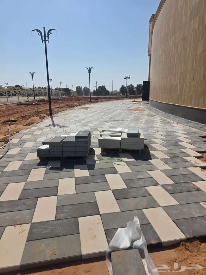 توريد بلدورة وانترلوك جميع المقاسات للمشاريع 1