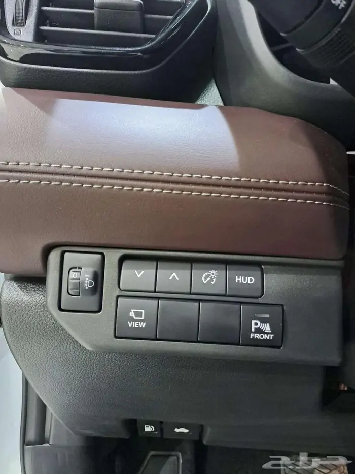 تويوتا اوربان كروزر GLX فل 2026 8