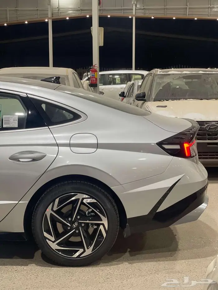 سوناتا كمفورت GLS بنزين 2026 - عروض الأقساط 28