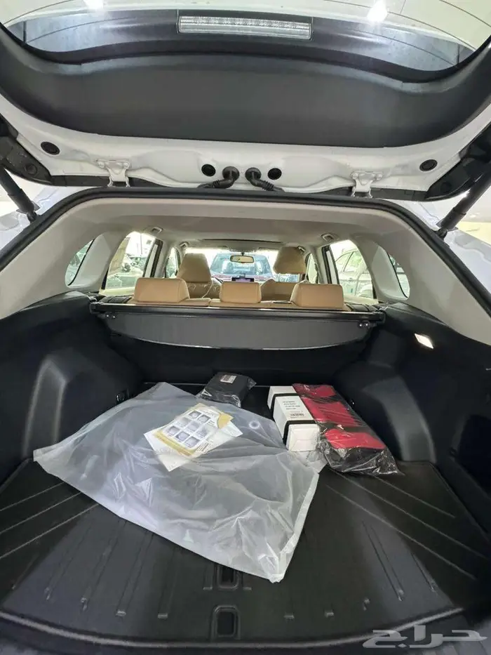 تويوتا رافور XLE 2025 بنزين كاش وتقيسط جميع البنوك 10