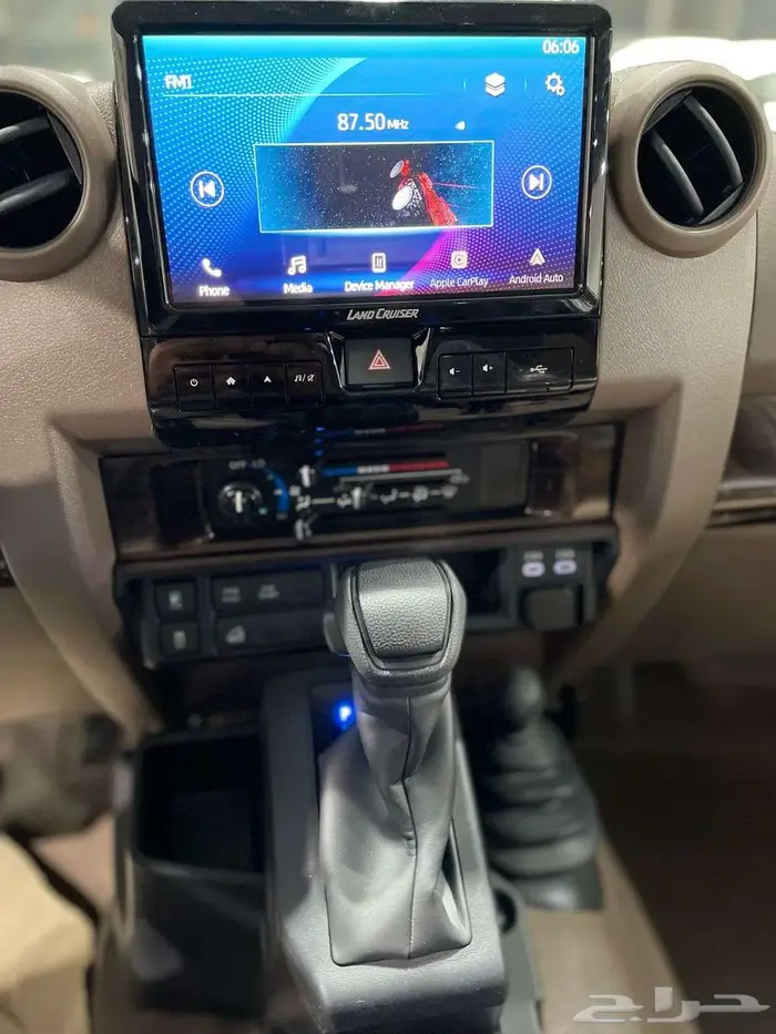 تويوتا شاص سلق بريمي قير اتوماتيك بنزين دفلك 2025 فل كامل 10