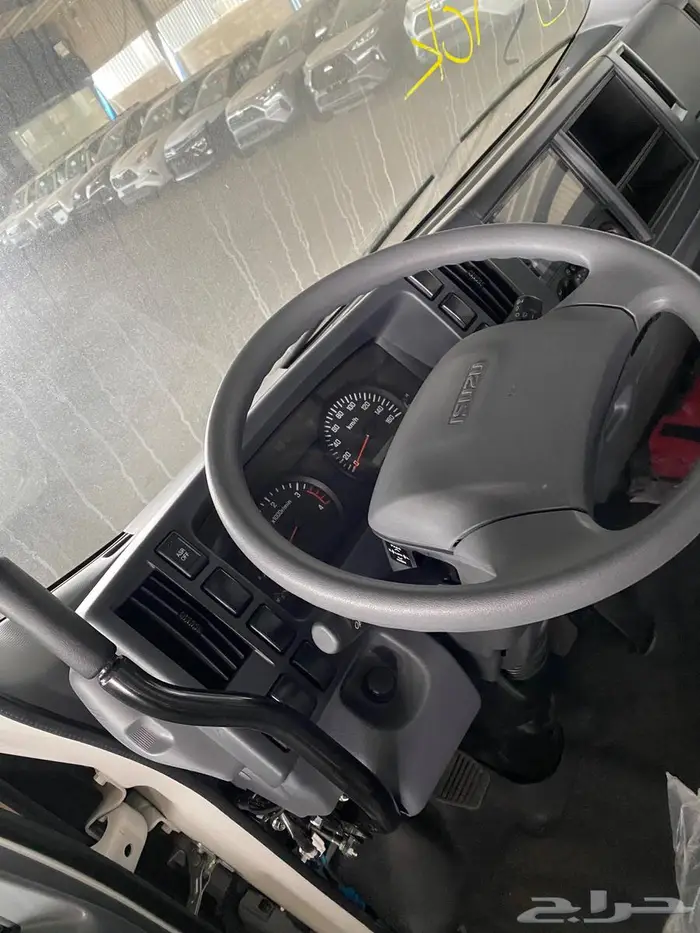 ايسوزو قللب 3 طن 2025 4