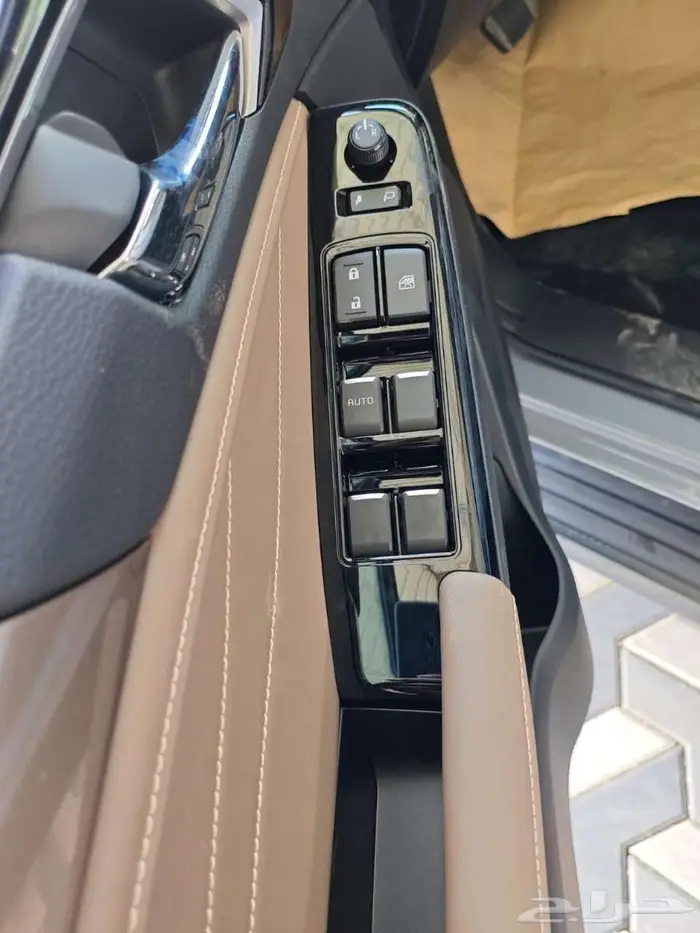 ام يو اكس 2025 5