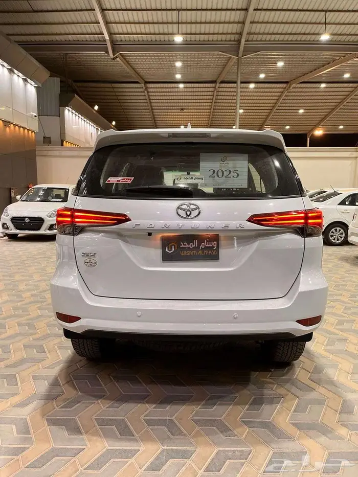 تويوتا فورتشنر GX2 بدون دبل بنزين 2025 كاش وبنك 17