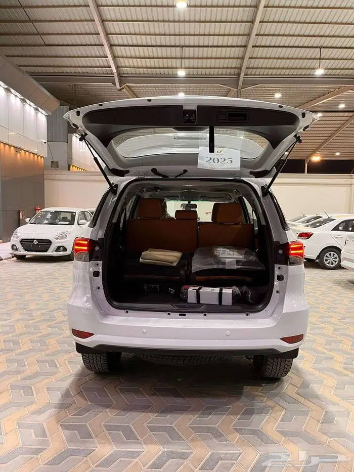 تويوتا فورتشنر GX2 بدون دبل بنزين 2025 كاش وبنك 15