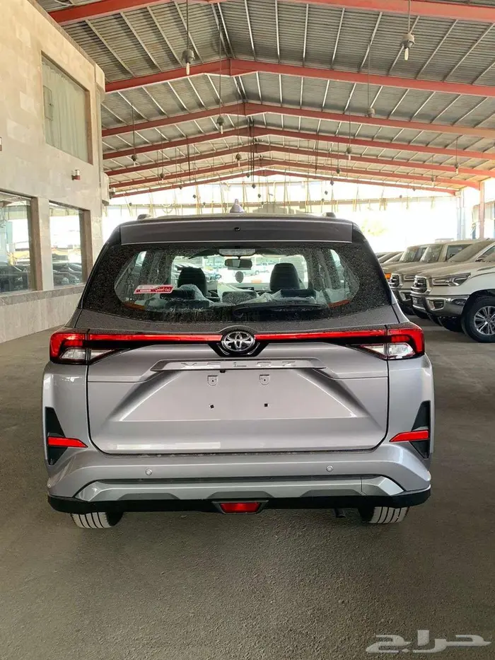 تويوتا -فيلوز -2025-GLX 6