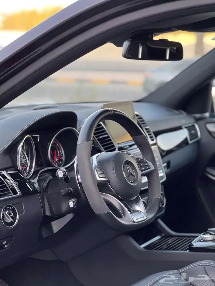 مرسيدس 2019 مخزن كاش او دفعات او استبدال GLS 63 كت AMG 12