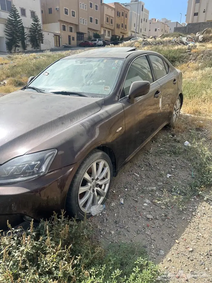 لكزس ارنوبis 2