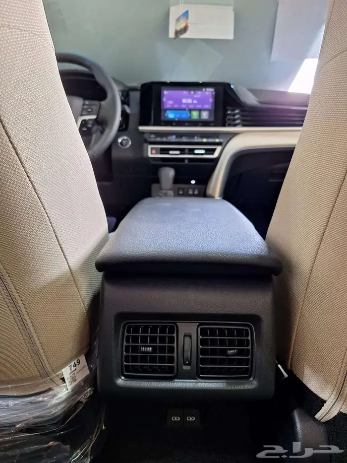 تويوتا كامري LE هايبرد 2025 15