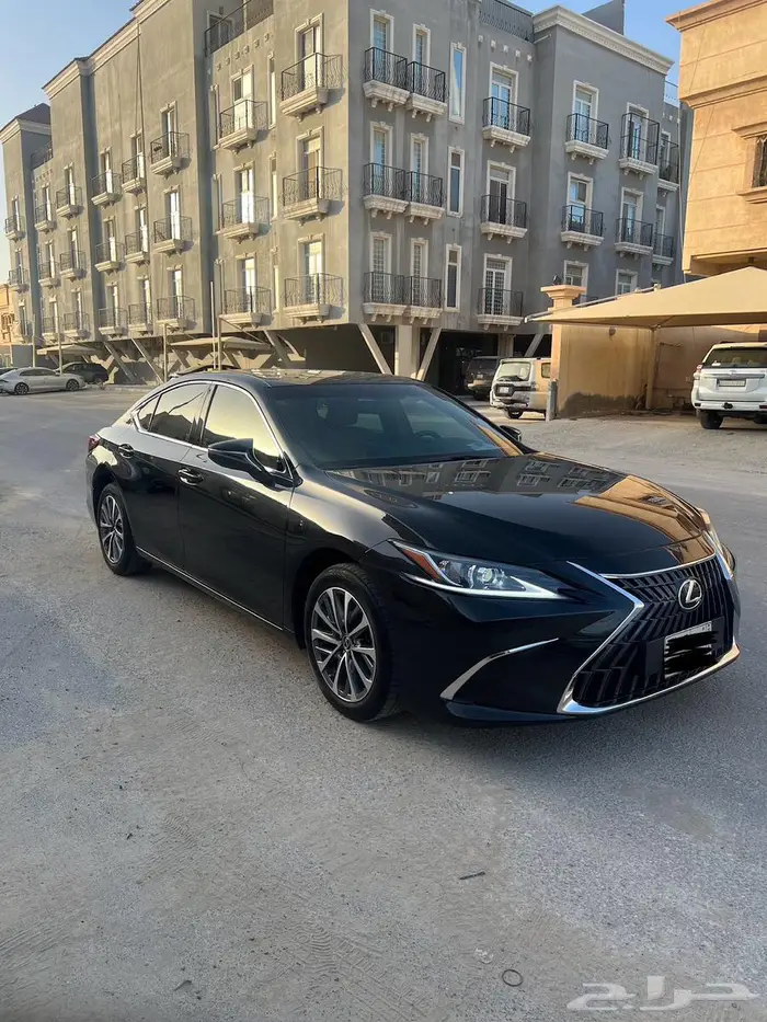 لكسز 2022 ES250 13