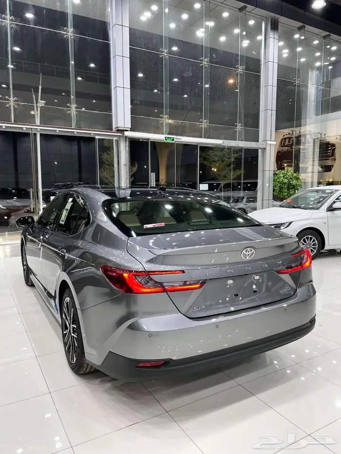 تويوتا كامري ( LE ) هايبرد موديل 2025 أقل الأسعار 8