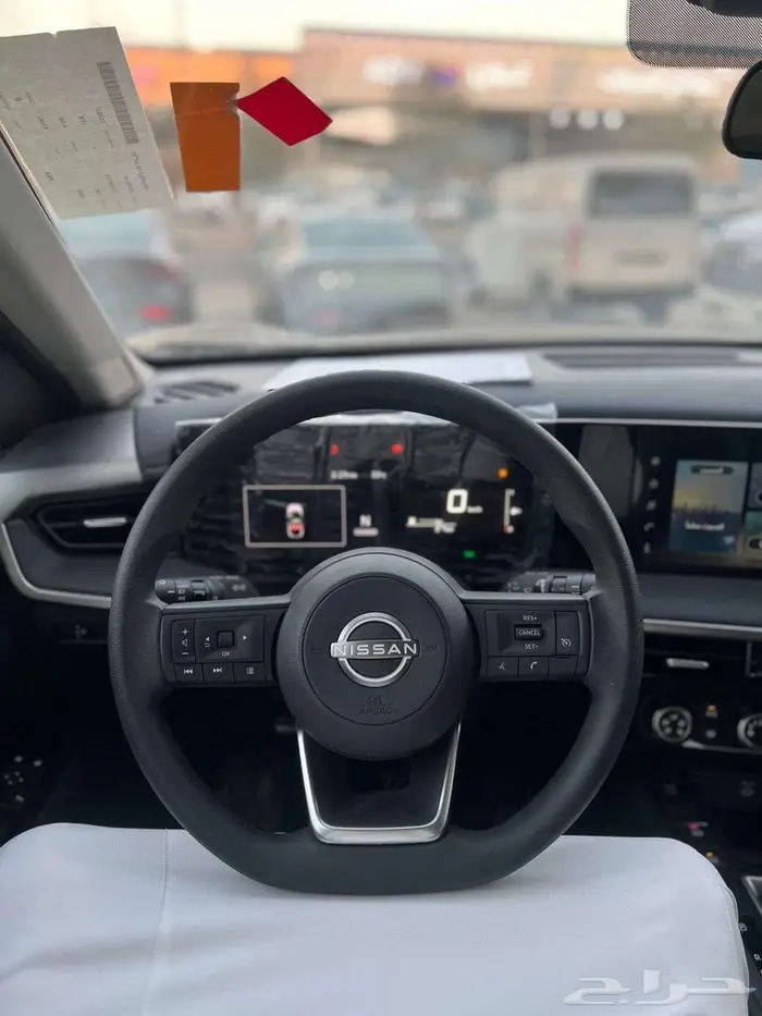 نيسان كيكس 2025 متوفر جميع الفئات كاش _ اقساط (اقل الاسعار ) 5