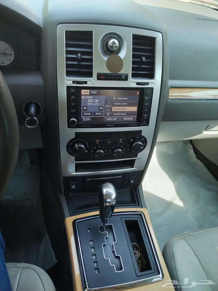 كرايزلر موديل 2008 فل كامل فتحه سقف 6 سلندر مثبت سرعة 8