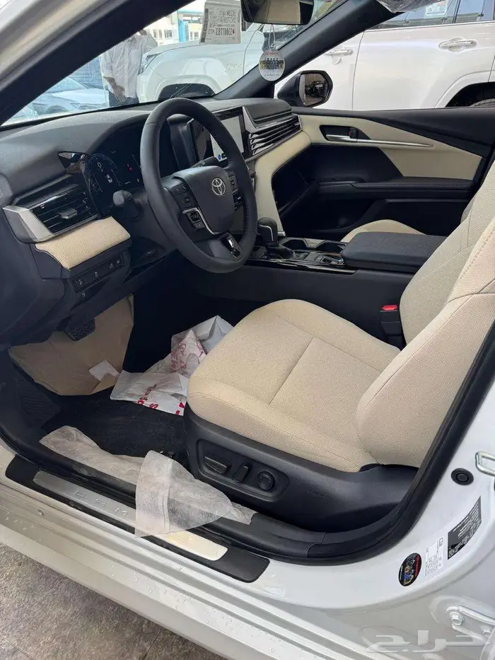 تويوتا كامري LE بنزين سعودي 2025 7