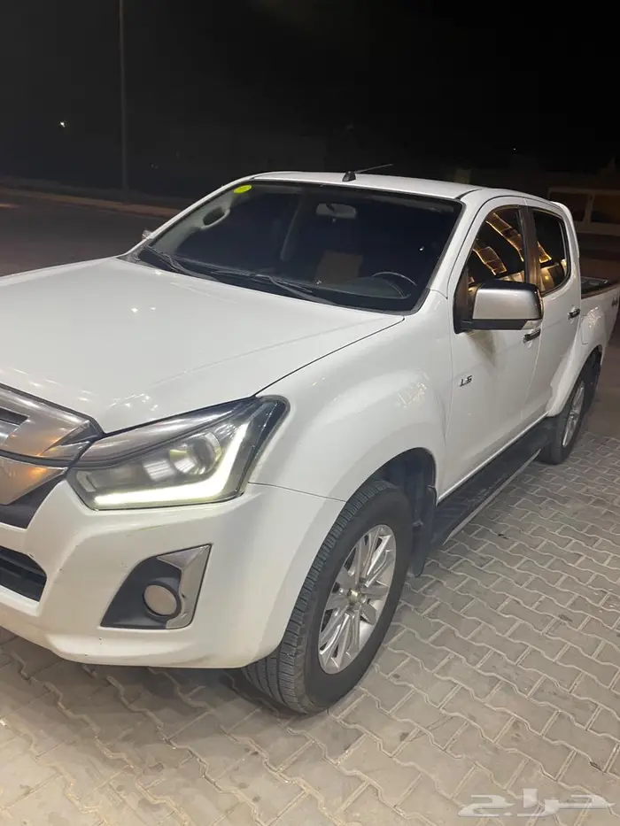 للبيع ديمكس ايسوزو دبل 2020 4