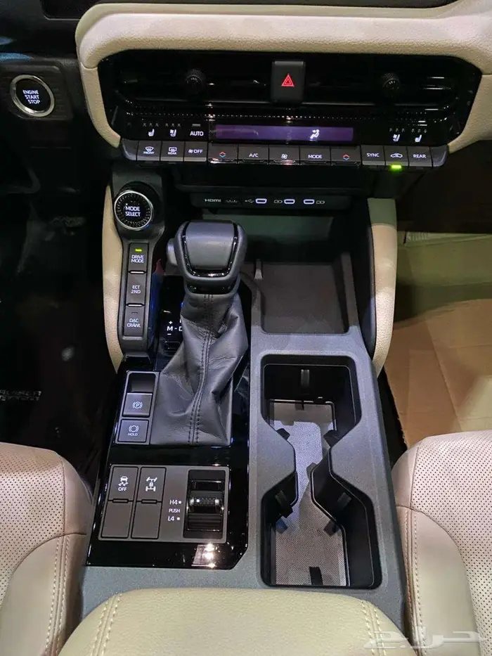 تويوتا برادو TXL2 موديل 2025 ابيض بنزين سعودي ماشيه 27000كم 40