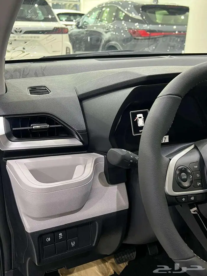 تويوتا فيلوز GLX 2025 اقل الاسعار كاش واقساط 10