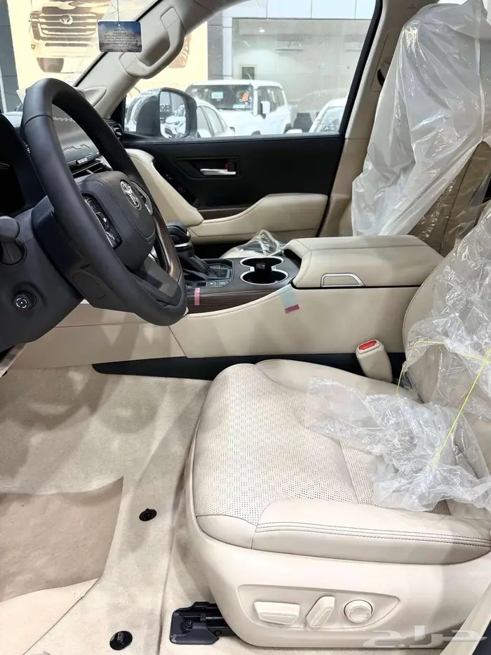 تويوتا لاندكروزر ( VX ) هايبرد موديل 2025 أقل الأسعار 10