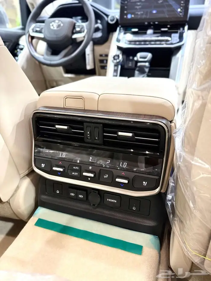 تويوتا لاندكروزر ( VX ) هايبرد موديل 2025 أقل الأسعار 23