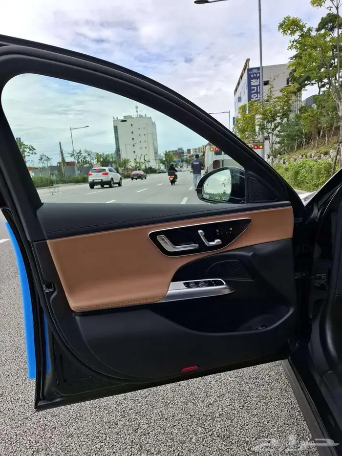 مرسيدس E200 موديل2025 الميموني للاستيراد بكوريا 8