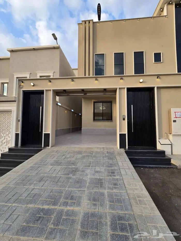 للبيع روف ارضي مع ملحق7غرفVIPحوش مدخل سياره ط الثمانين720ألف 1