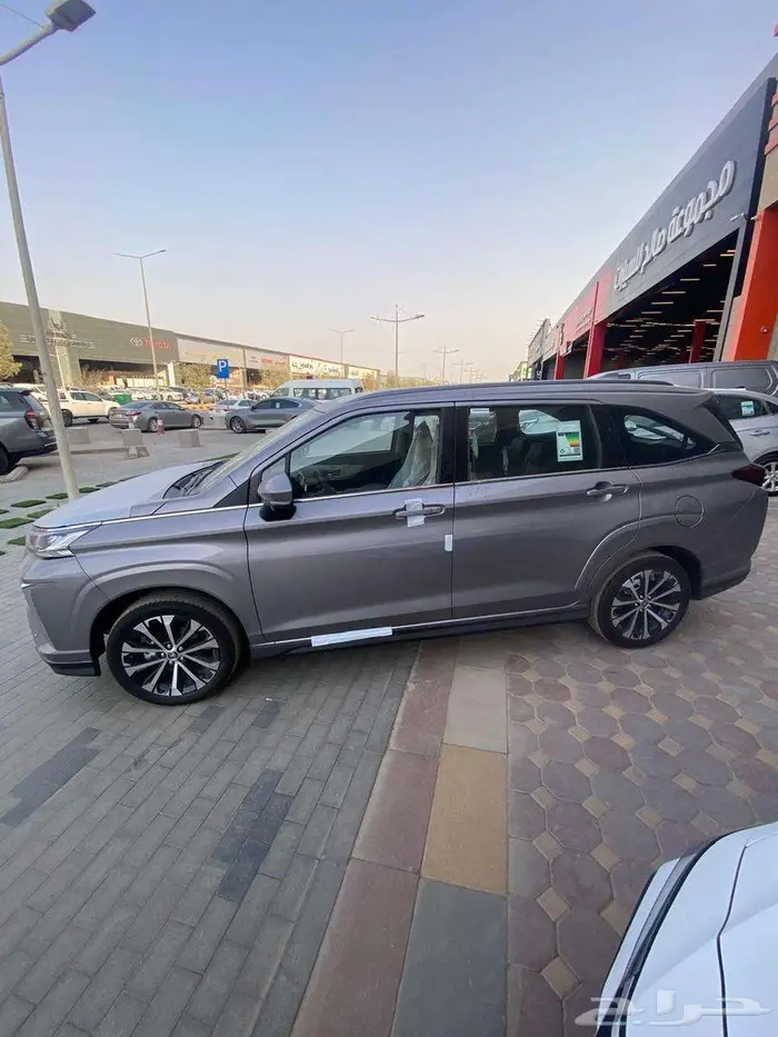 تويوتا فيلوز GLX موديل 2025 أصفار عبداللطيف جميل رصاصي 2