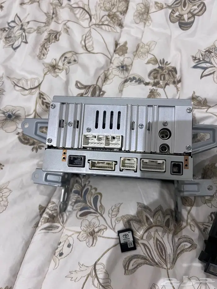 شاشة افالون 2011 وكالة مع شريحتها استخدام سنه ونص فقط 5