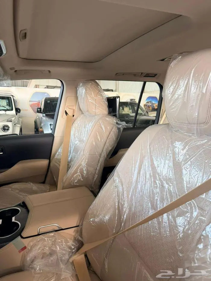 تويوتا لاندكروزر VXR دبل 3