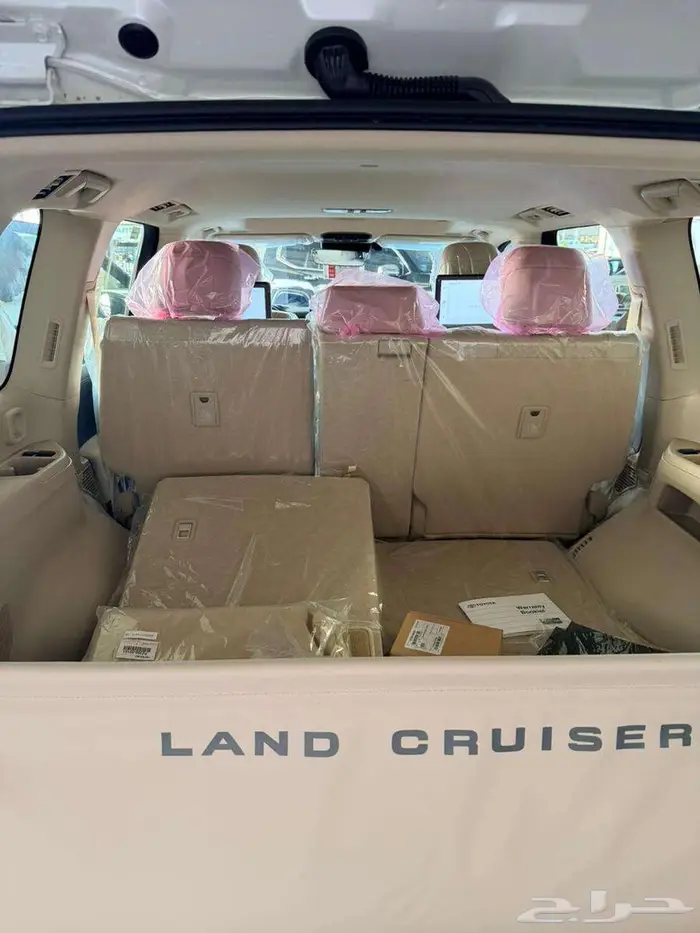 تويوتا لاندكروزر VXR دبل 6