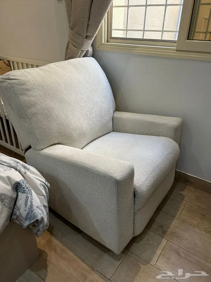 كنبة استرخاء مع طاولة قهوة 1