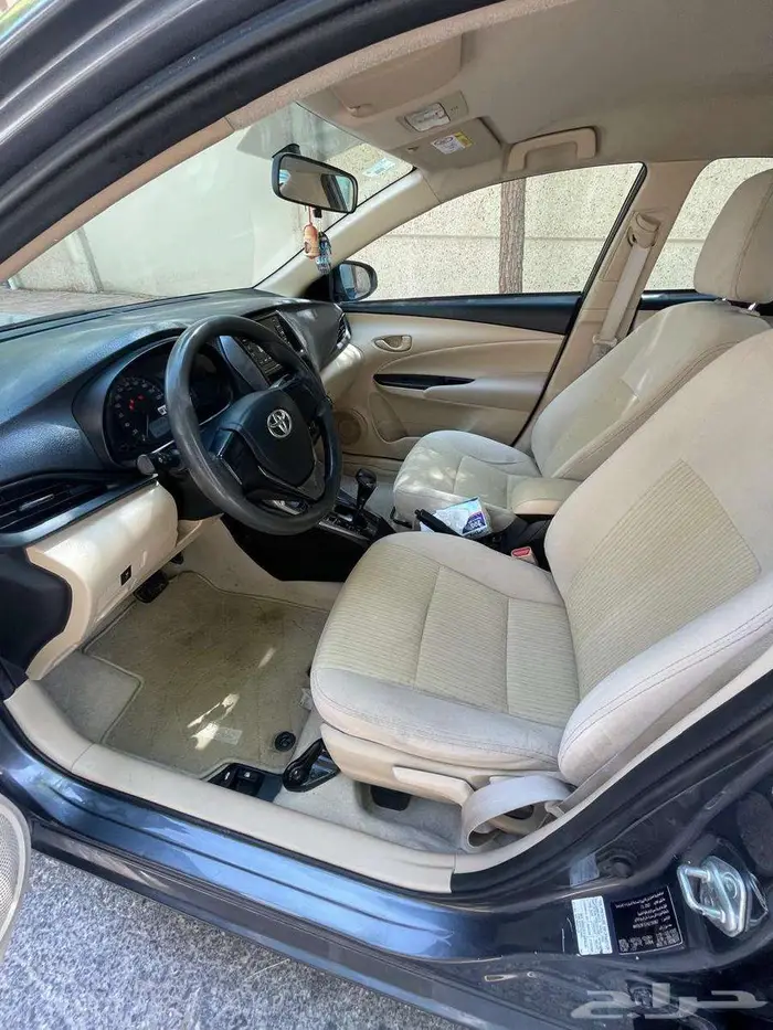 يارس 2022 العداد 190 ألف بحاله ممتازه 11