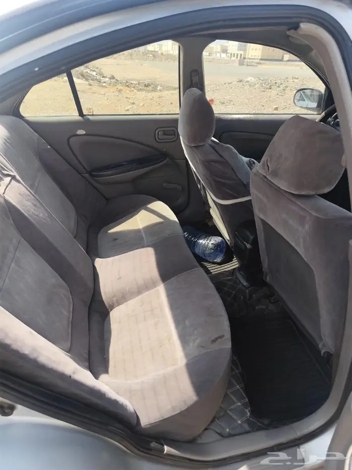 سيارة 2001 نسيان صني 4