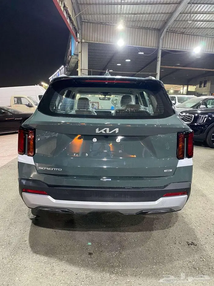 كيا سورينتو GL هايبرد 1.6cc تيربو 2024 تصدير مصر 2