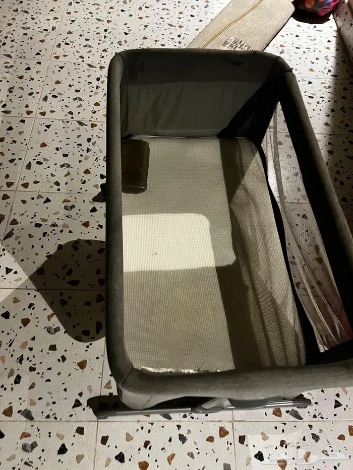 للبيع سرير اطفال ممتاز جدا ولا يشكو من شي الاحساء 3