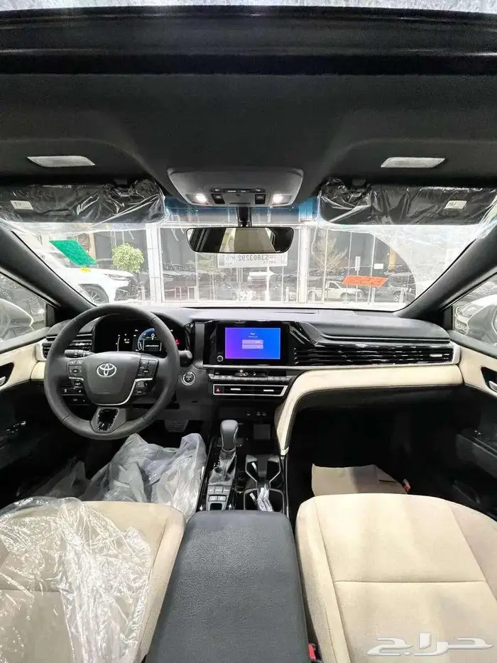 تويوتا كامري LE هايبرد 2025 16