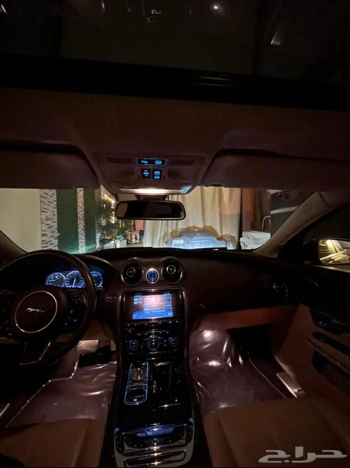 جاكوار xj مخزن ممشى قليل 4