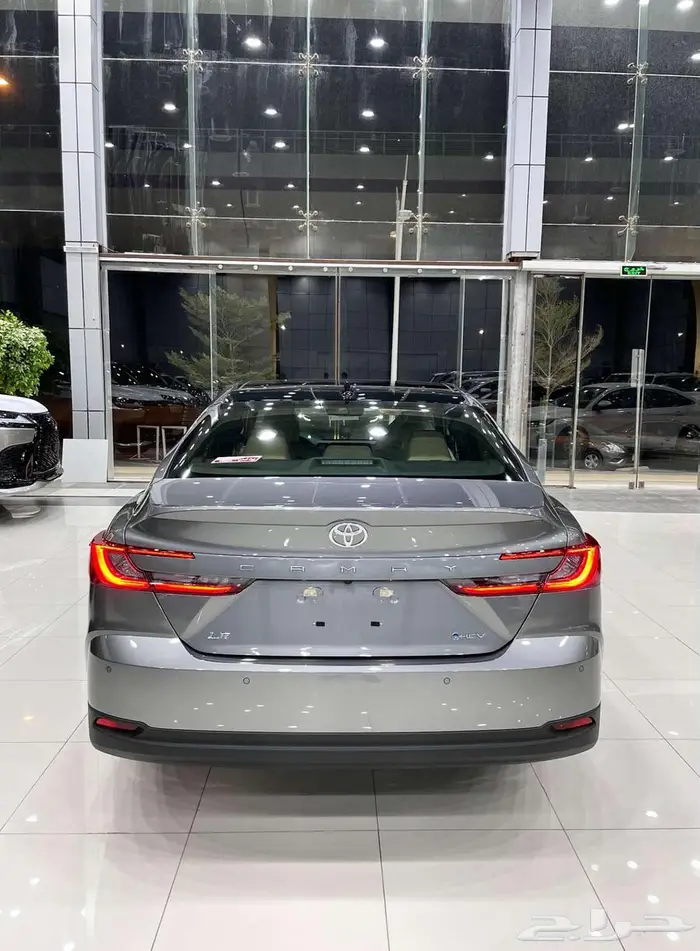 تويوتا كامري ( LE ) هايبرد موديل 2025 أقل الأسعار 6