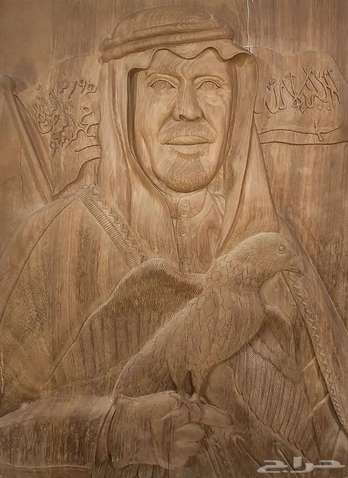 منحوتة خشبية نادرة للملك عبدالله 0