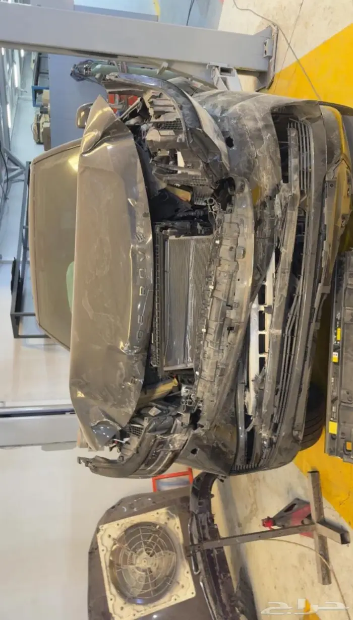 رنج روفر اوتوبيوقرافي 2025 مصدوم 2