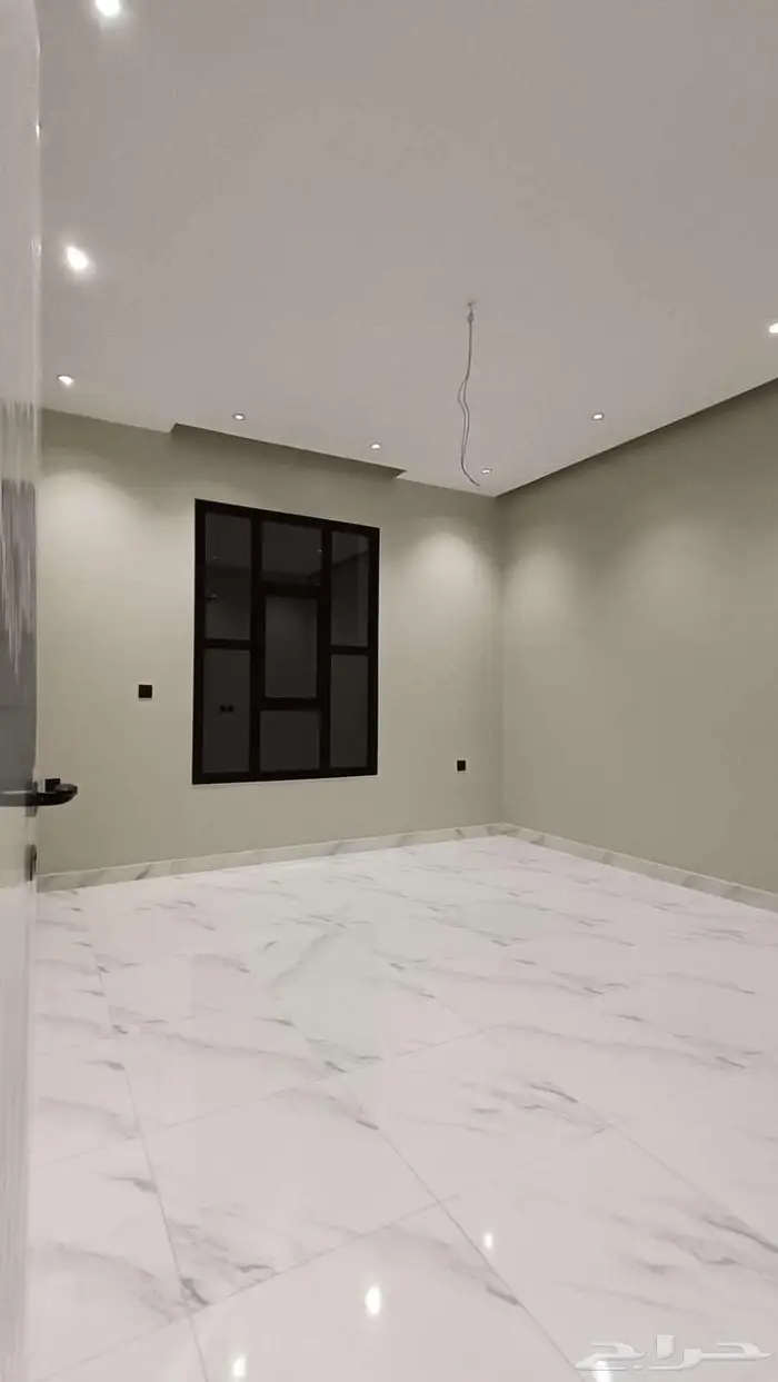 شقة اربع غرف للبيع بسعر مميز للكاش حي الصفا 1