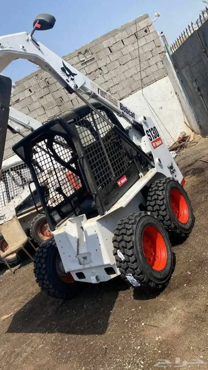 سيزرلفت مانلفت رافعة شوكية فوركلفت جيسبي جي سي بي حفار ايجار 3