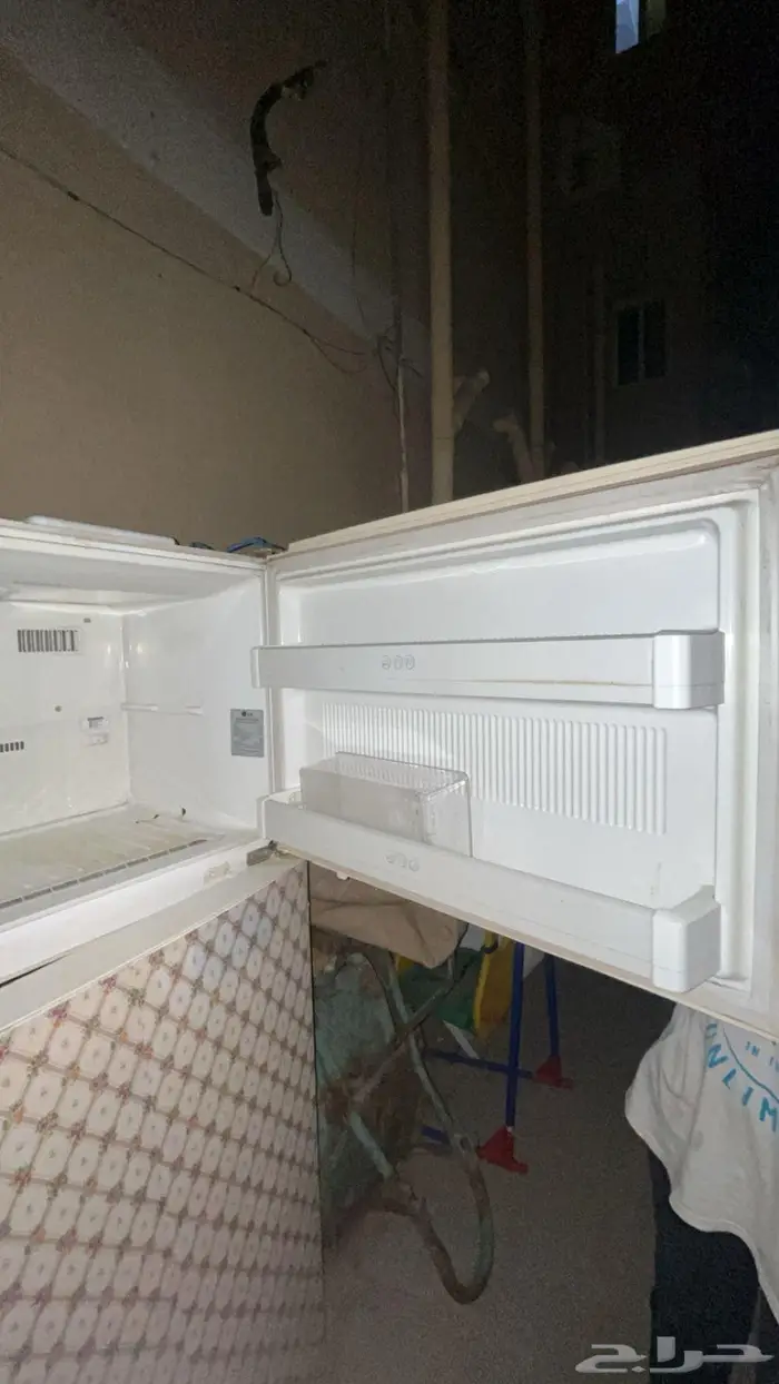 ثلاجة وفريزر 2